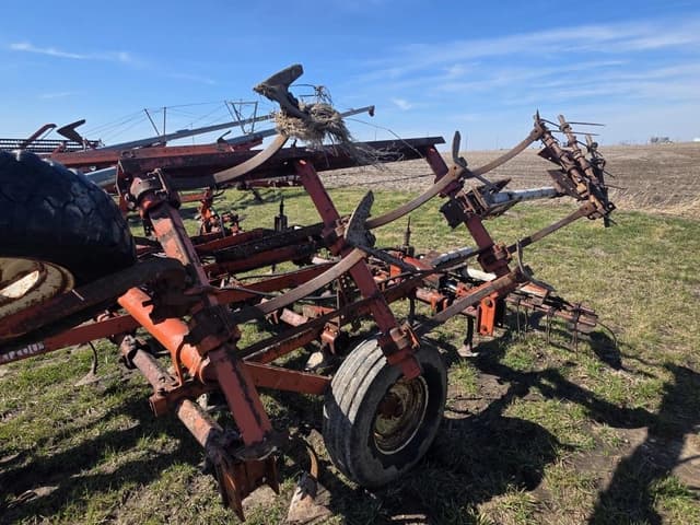 Image of Allis Chalmers 1200 equipment image 1
