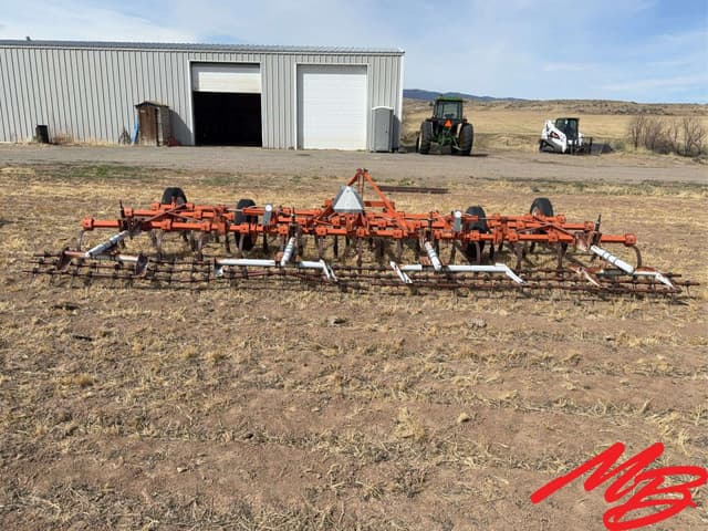 Image of Allis Chalmers 1200 equipment image 3
