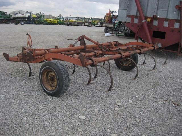 Image of Allis Chalmers 1300 equipment image 4