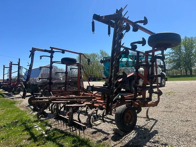 Image of Allis Chalmers 1300 equipment image 2