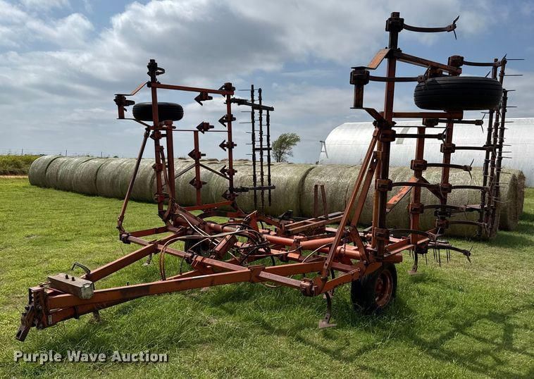 Allis Chalmers 1300 Equipment Image0