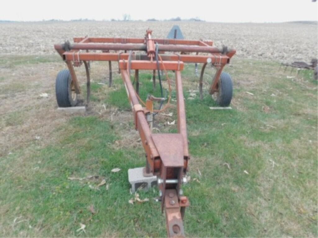 Image of Allis Chalmers 1600 Image 1