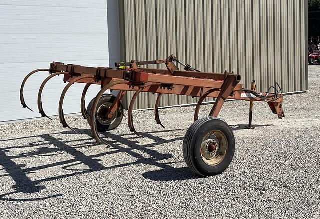 Image of Allis Chalmers 1600 equipment image 4