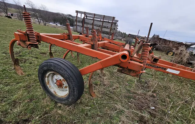 Image of Allis Chalmers 1600 equipment image 2