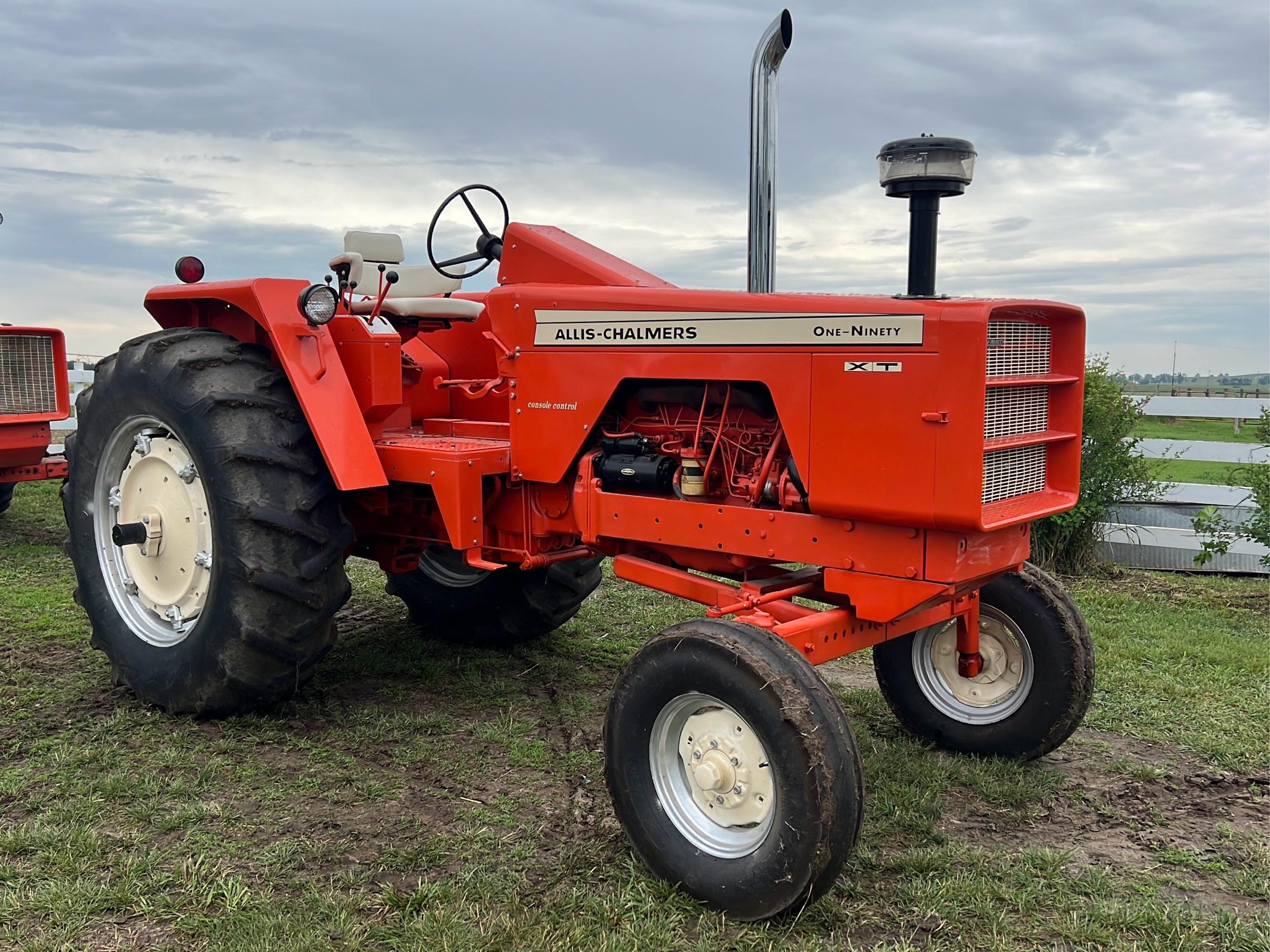 Main image Allis Chalmers 190XT