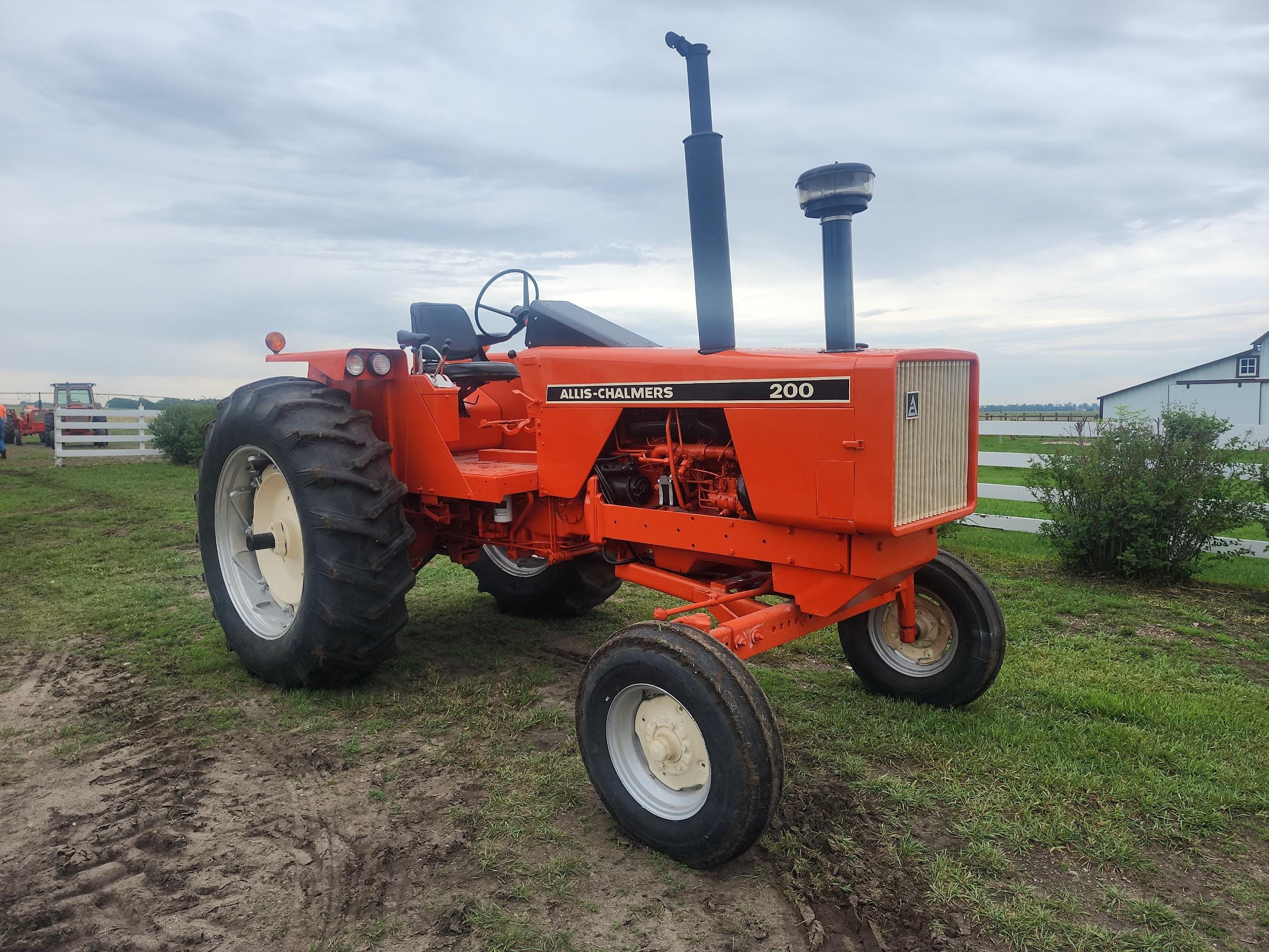 Main image Allis Chalmers 200