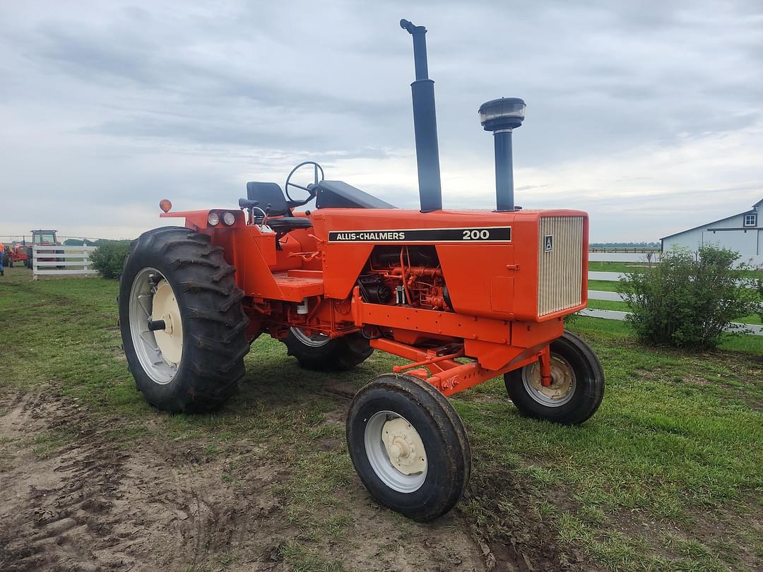 Image of Allis Chalmers 200 Primary image