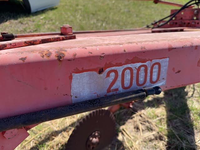 Image of Allis Chalmers 2000 equipment image 4