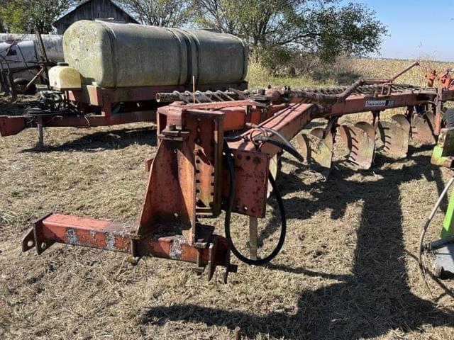 Image of Allis Chalmers 2000 equipment image 2