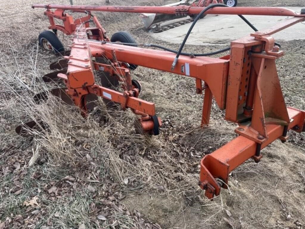 Image of Allis Chalmers 2000 Image 1