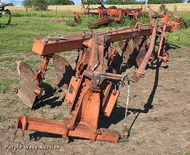 Image of Allis Chalmers 2000 equipment image 1