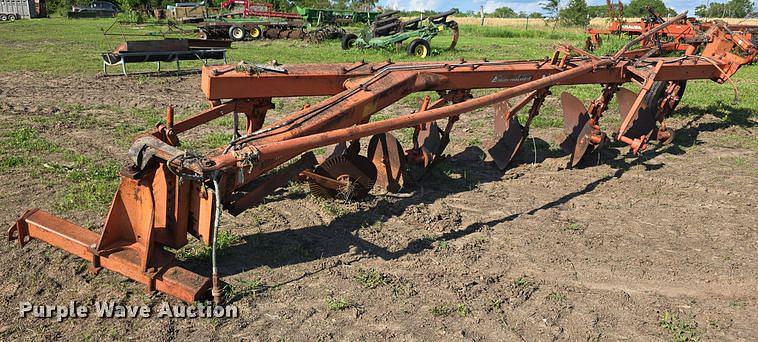 Image of Allis Chalmers 2000 Primary image
