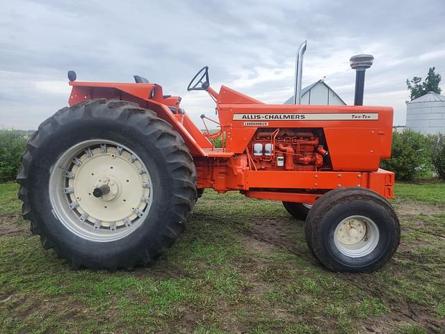 Image of Allis Chalmers 210 equipment image 3