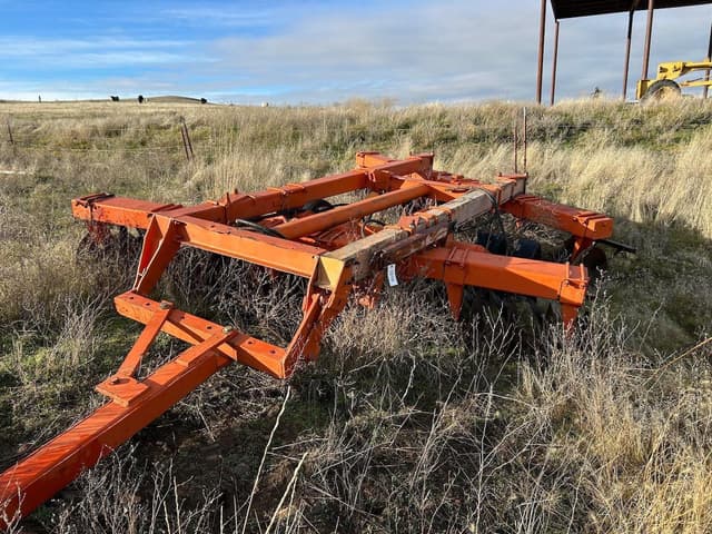 Image of Allis Chalmers 2100 equipment image 2