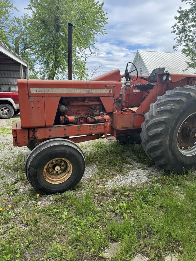 Image of Allis Chalmers 220 equipment image 2