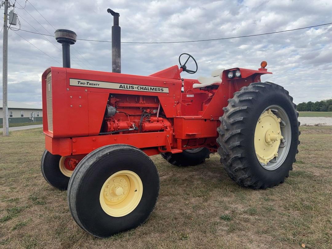 Image of Allis Chalmers 220 Primary image