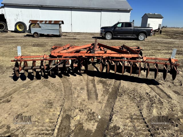 Image of Allis Chalmers 2300 equipment image 2
