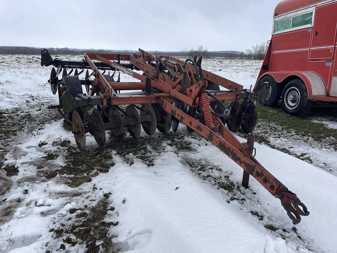 Image of Allis Chalmers 2300 Primary image