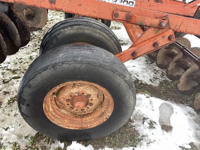 Image of Allis Chalmers 2300 equipment image 2