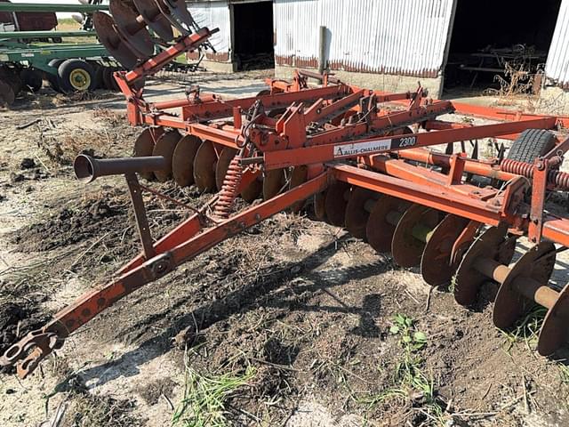 Image of Allis Chalmers 2300 equipment image 1