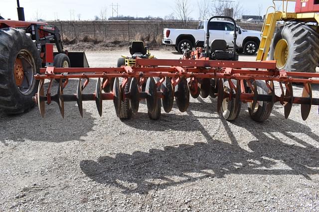 Image of Allis Chalmers 2300 equipment image 4