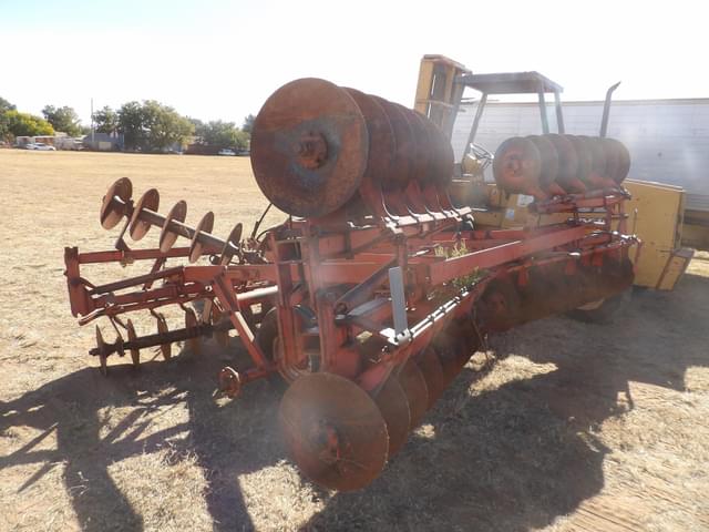 Image of Allis Chalmers 2300 equipment image 1