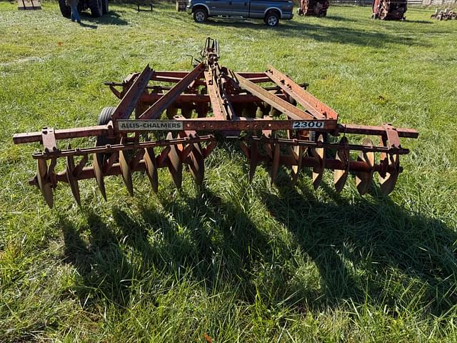 Image of Allis Chalmers 2300 equipment image 4