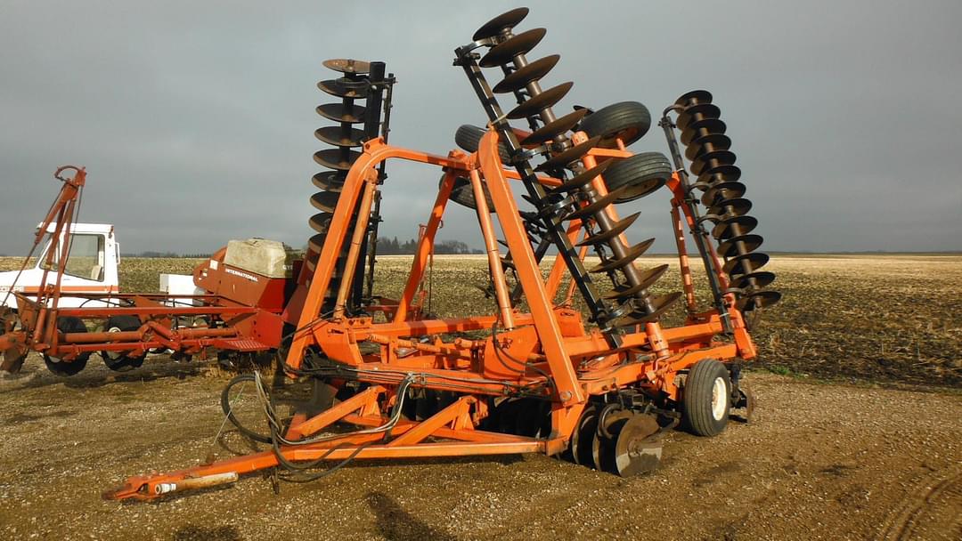 Image of Allis Chalmers 2600 Primary image