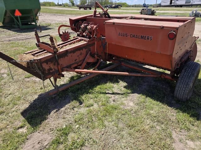 Image of Allis Chalmers 303 equipment image 2