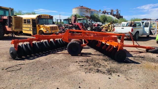 Image of Allis Chalmers 3100 equipment image 4