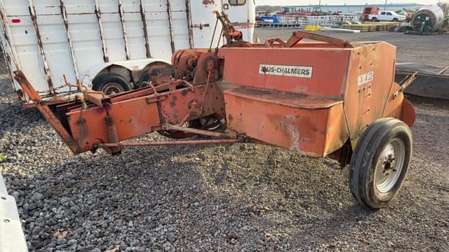 Image of Allis Chalmers 442 equipment image 3