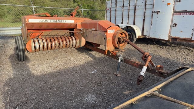 Image of Allis Chalmers 442 equipment image 1