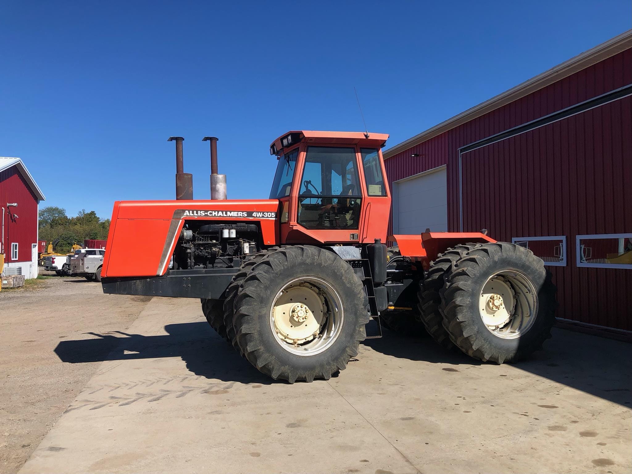 SOLD - 1981 Allis Chalmers 8550 Lot No. 100 Tractors with 1,076
