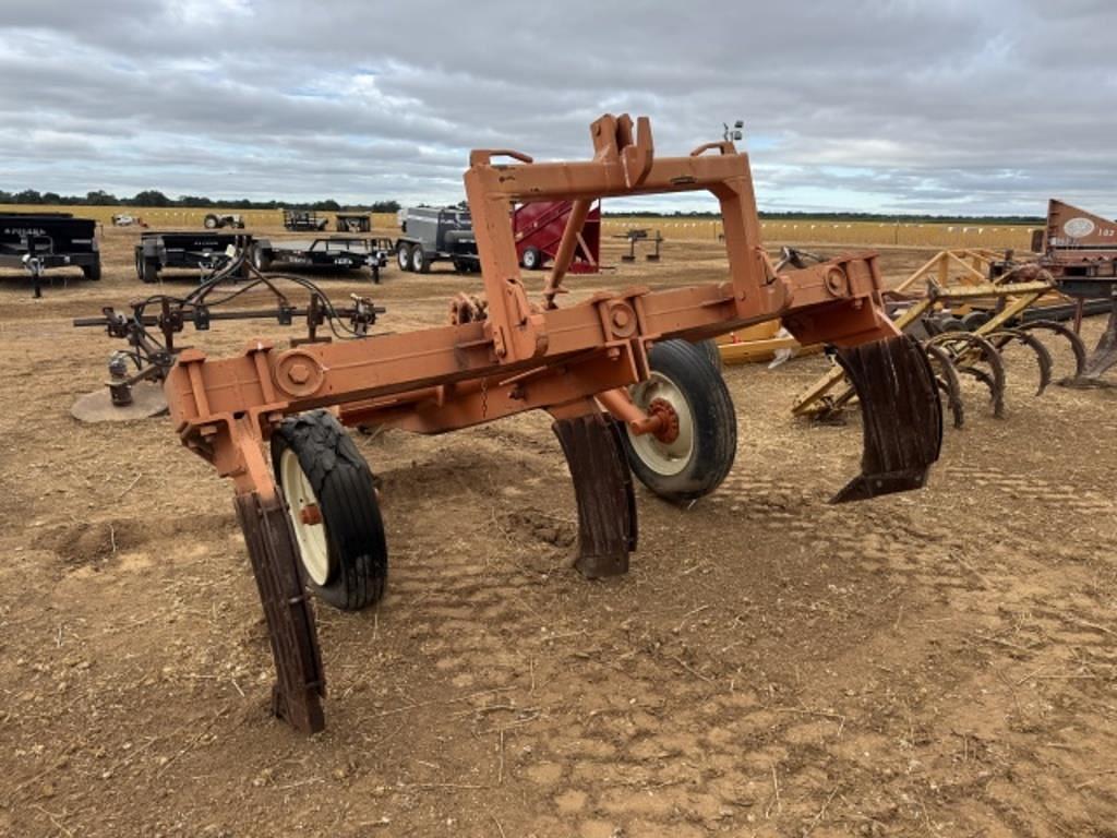 Image of Allis Chalmers 600 Image 1