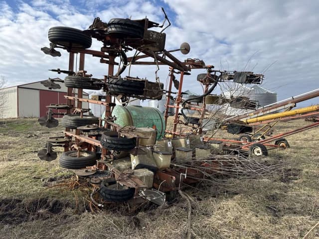 Image of Allis Chalmers 600 equipment image 2