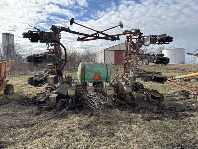 Image of Allis Chalmers 600 equipment image 3