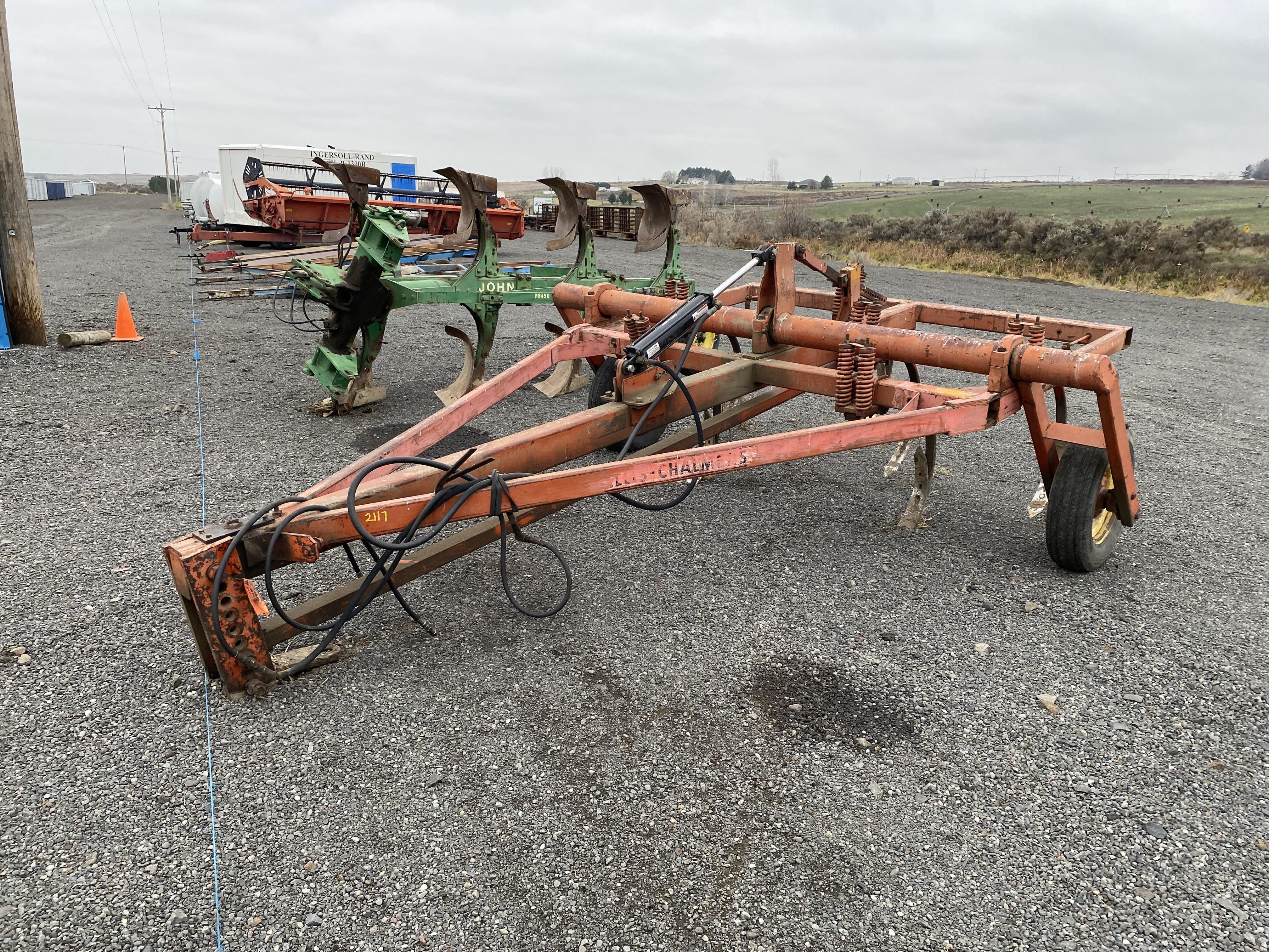 Main image Allis Chalmers 700