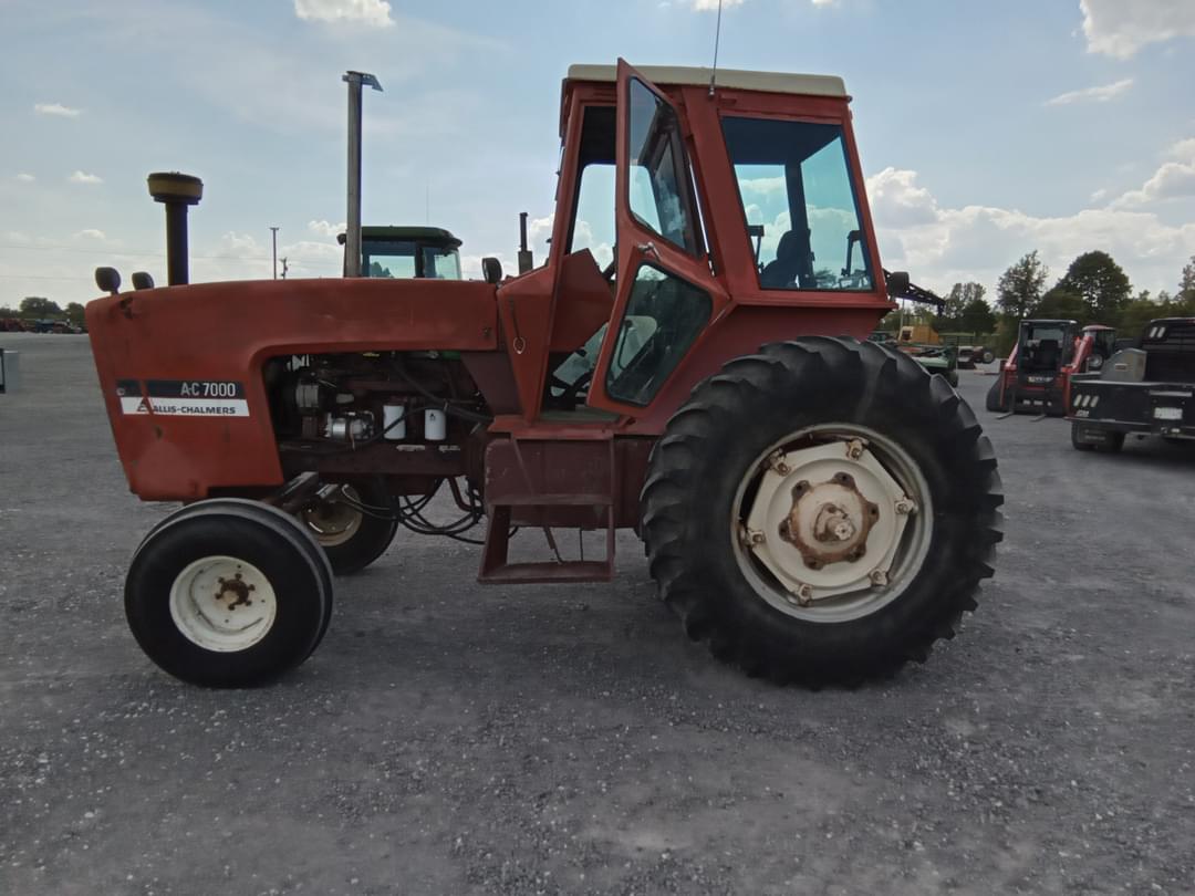 Image of Allis Chalmers 7000 Primary image