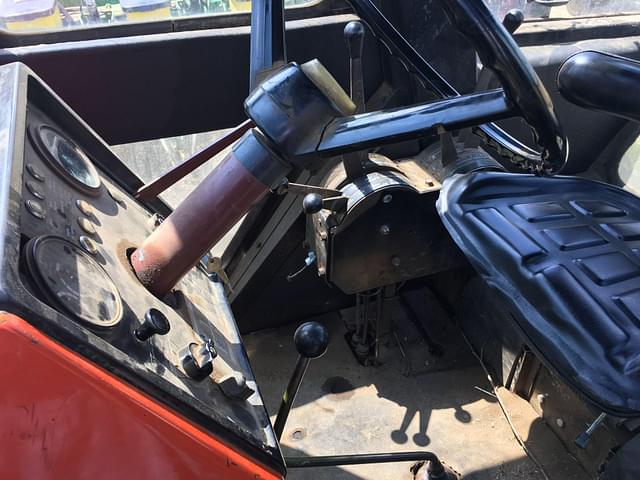 Image of Allis Chalmers 7000 equipment image 3