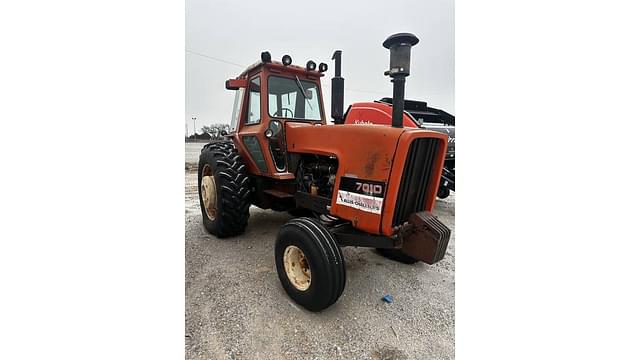 Image of Allis Chalmers 7010 equipment image 2