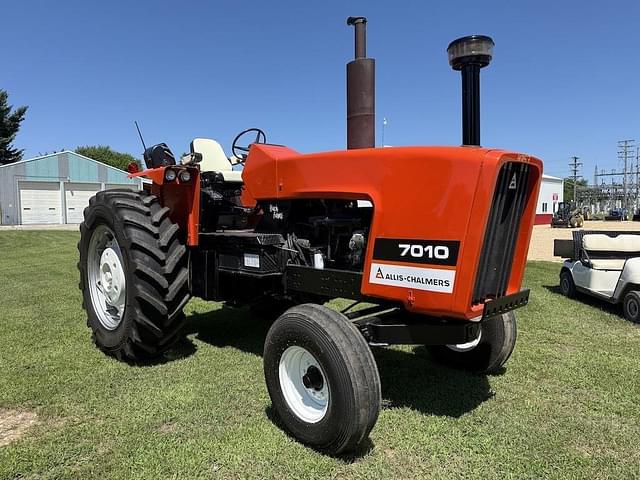 Image of Allis Chalmers 7010 equipment image 2