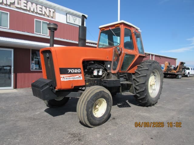 Image of Allis Chalmers 7020 equipment image 2