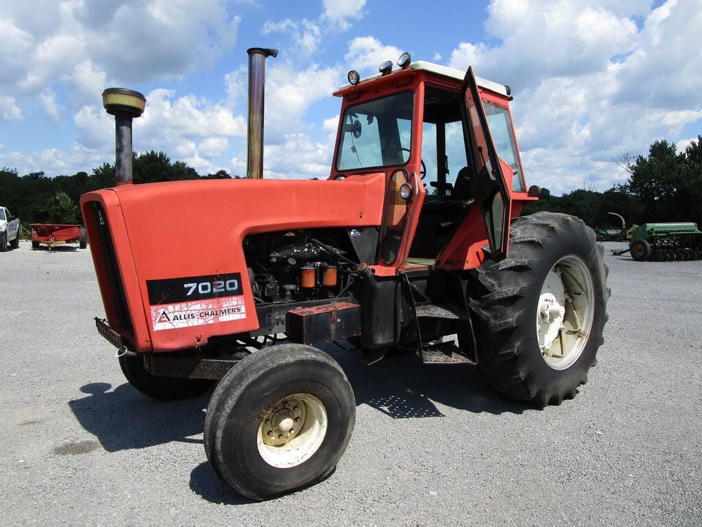 Main image Allis Chalmers 7020