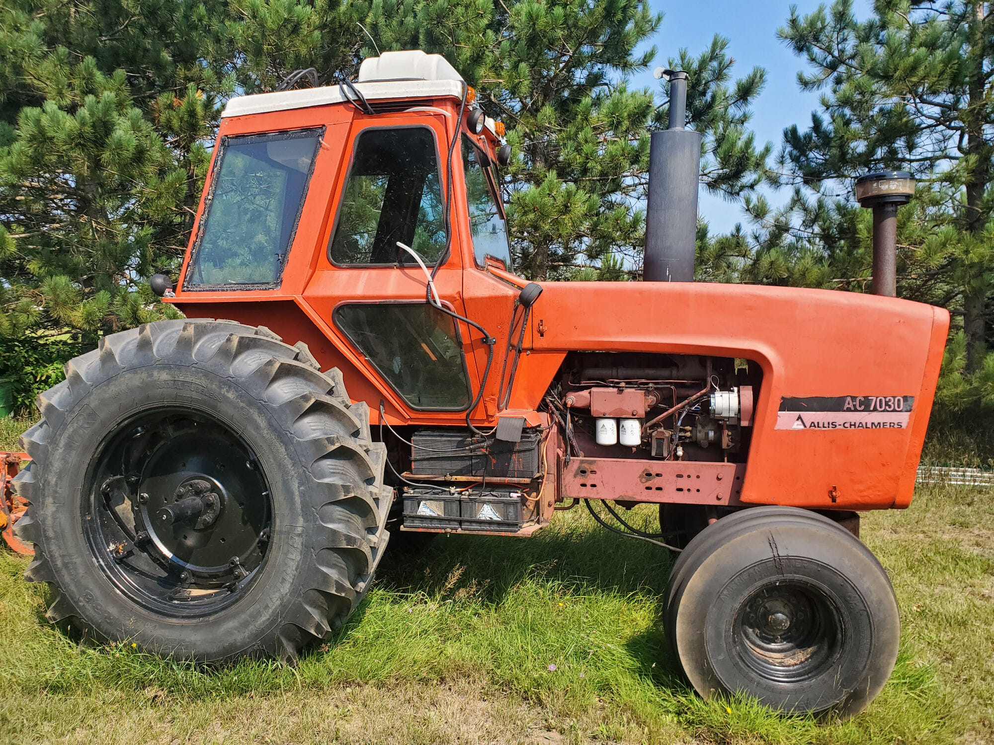 Main image Allis Chalmers 7030