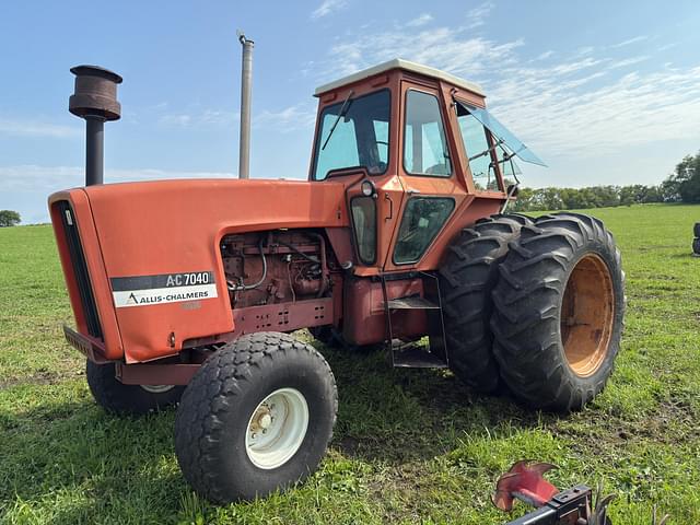 Image of Allis Chalmers 7040 equipment image 1