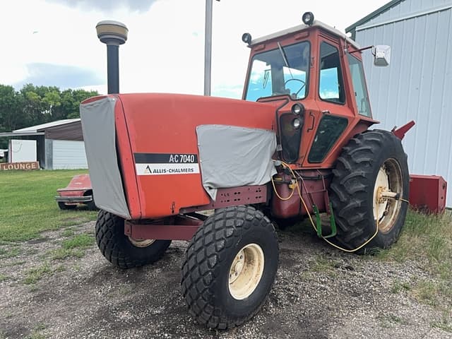 Image of Allis Chalmers 7040 equipment image 2