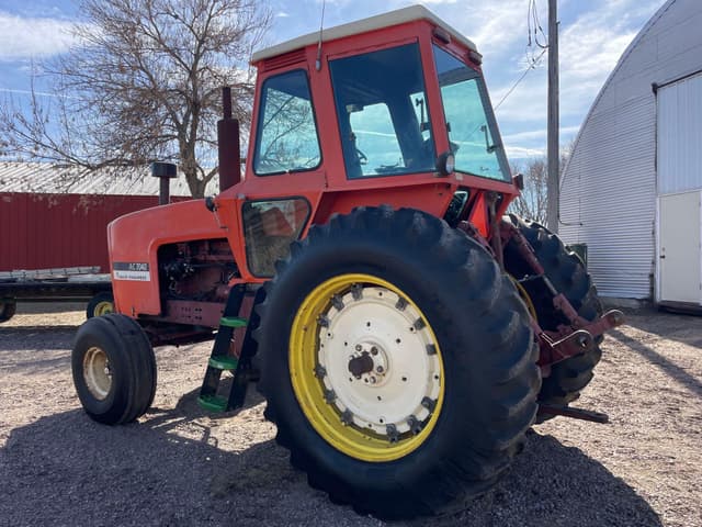 Image of Allis Chalmers 7040 equipment image 4