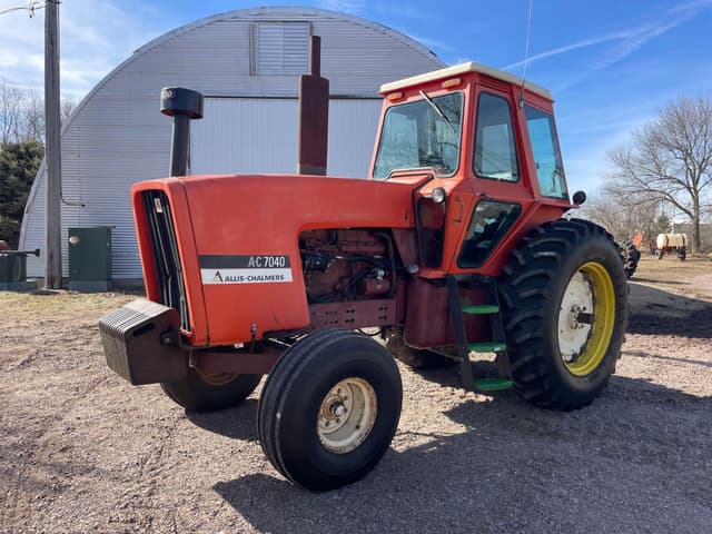 Image of Allis Chalmers 7040 equipment image 1