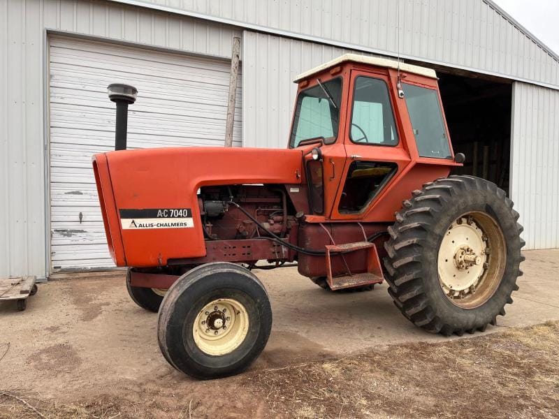 Main image Allis Chalmers 7040
