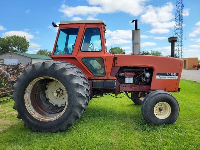 Image of Allis Chalmers 7040 equipment image 4